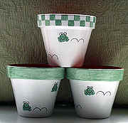 favors/frog_pot_3.jpg (86390 bytes)