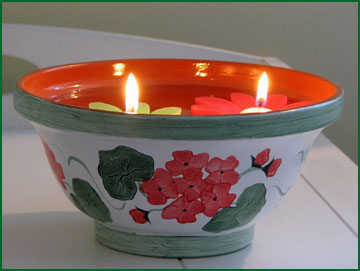 gardener_w_candles.jpg (57986 bytes)