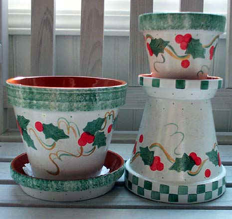 seasonal/hollypots.jpg (86390 bytes)